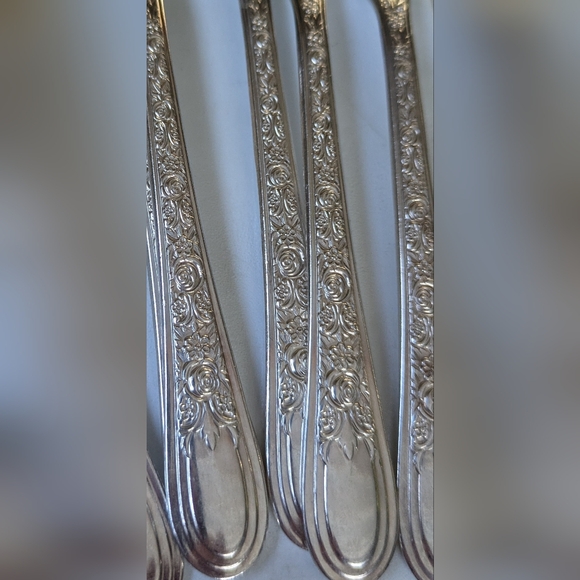 1930's Silverplate Dessert Salad Forks Set Of 6 Fortune By Wallace Floral Handle - Picture 2 of 11